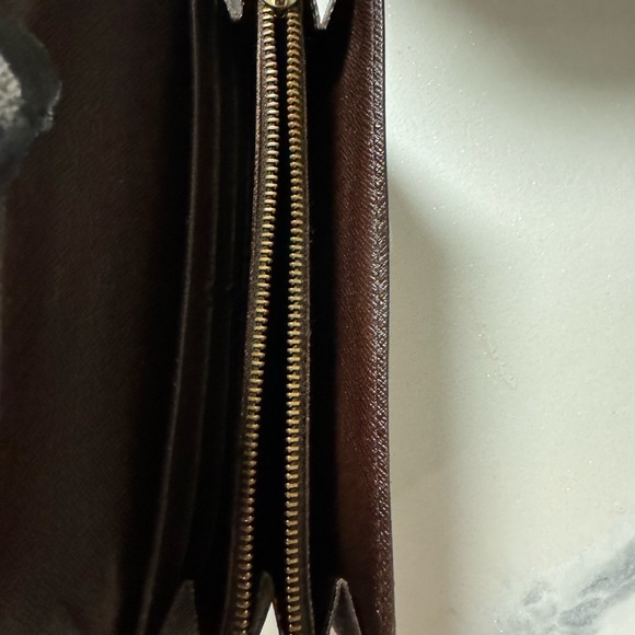Louis Vuitton Vintage Sarah Damier Wallet - Picture 6 of 6